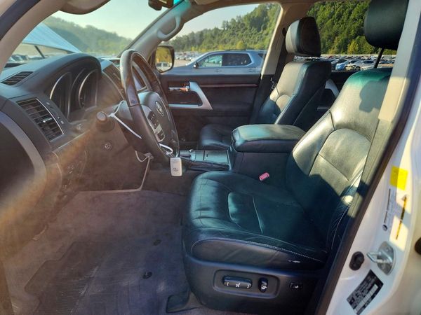 2015 TOYOTA LAND CRUISER VX-R