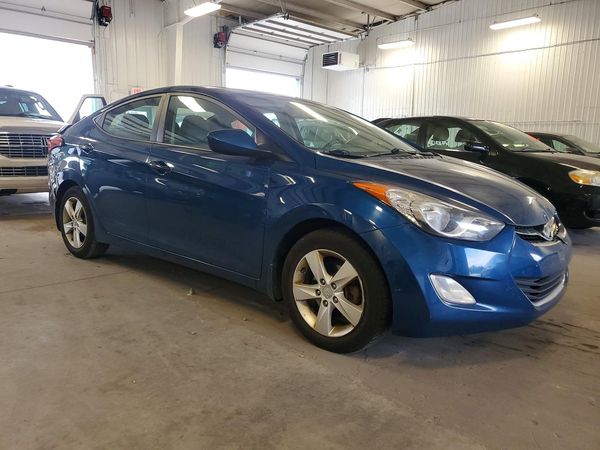 2013 HYUNDAI ELANTRA