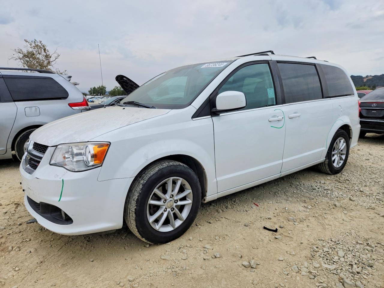 2019 DODGE GRAND CARAVAN SXT — Front 3/4