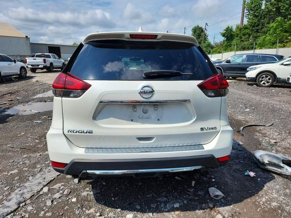 2018 NISSAN ROGUE