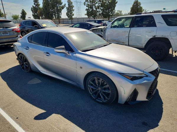 2025 LEXUS IS 300