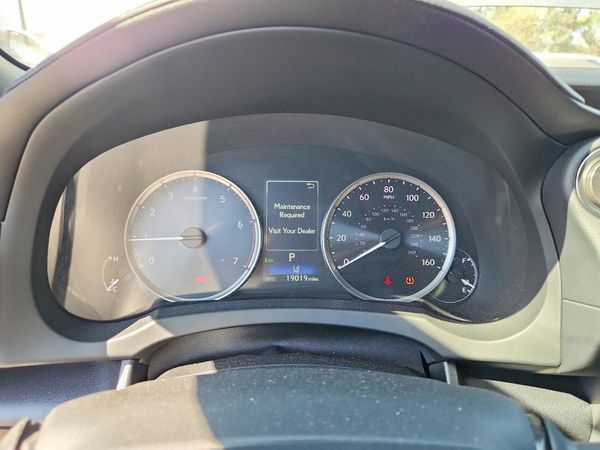 2025 LEXUS IS 300