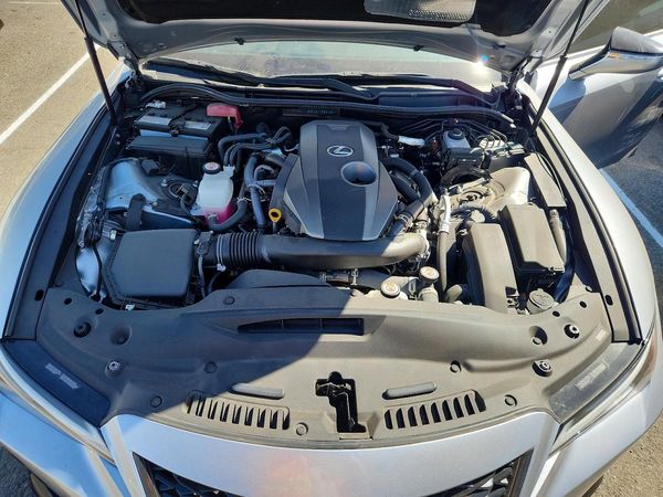 2025 LEXUS IS 300