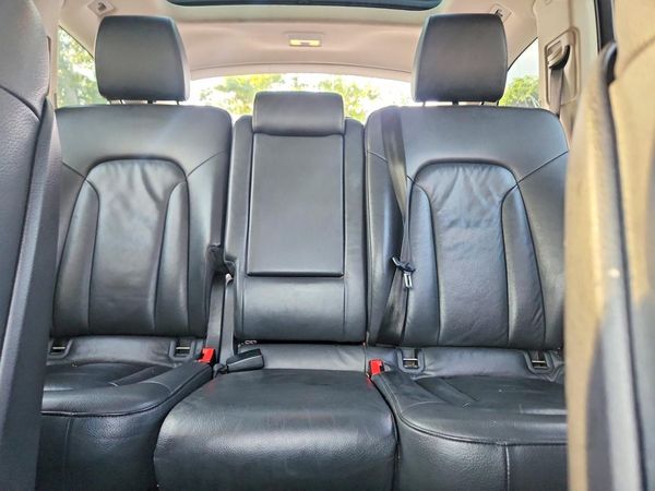2014 AUDI Q7 Premium Plus