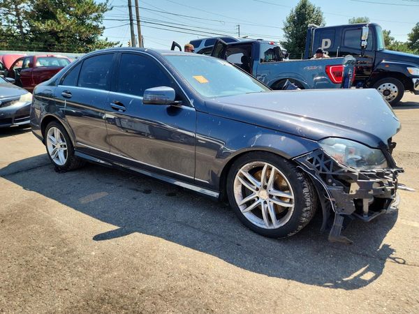 2013 MERCEDES-BENZ C C300