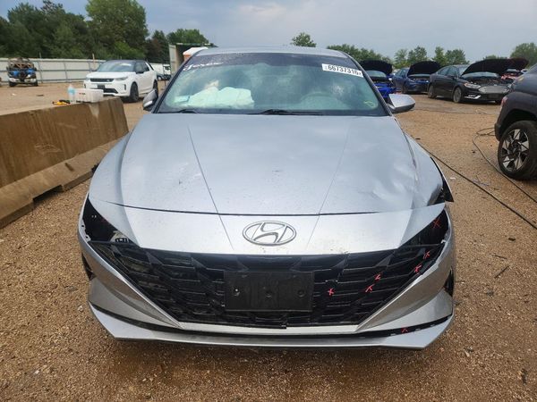 2023 HYUNDAI ELANTRA