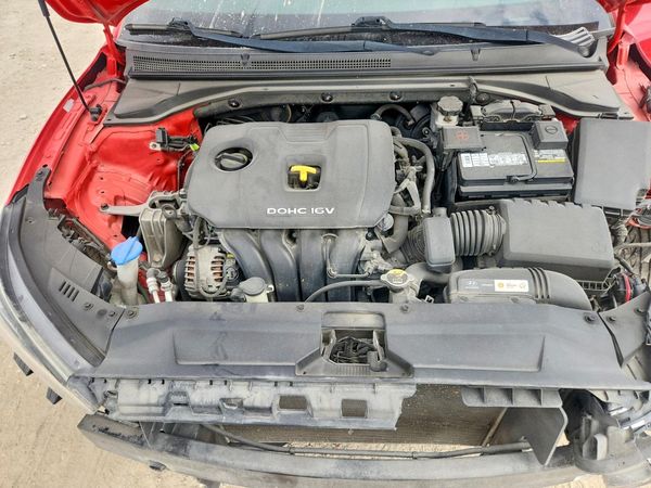 2019 HYUNDAI VELOSTER 2.0L and 2.0L Premium