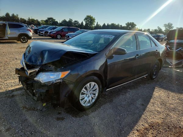 2013 TOYOTA CAMRY