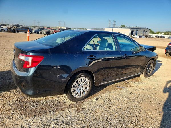 2013 TOYOTA CAMRY