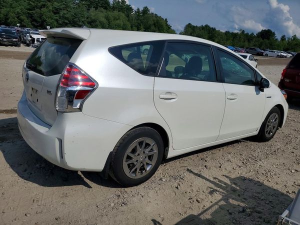 2016 TOYOTA PRIUS