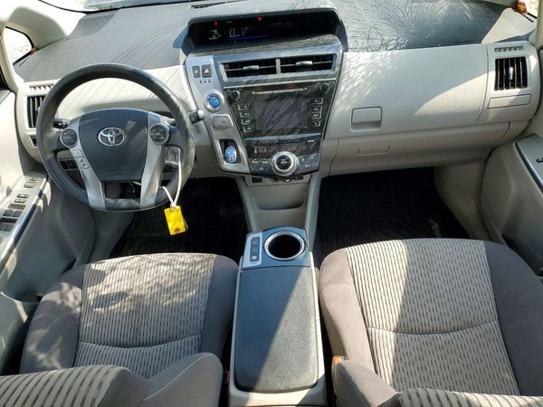 2016 TOYOTA PRIUS