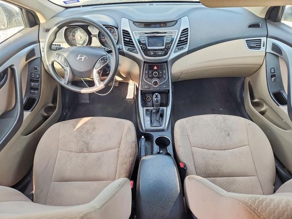 2014 HYUNDAI ELANTRA GLS(Middle)