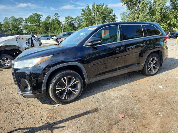 2019 TOYOTA HIGHLANDER