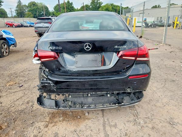 2019 MERCEDES-BENZ A