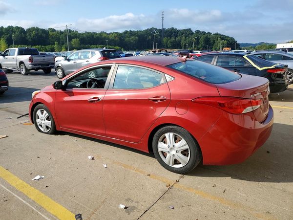 2013 HYUNDAI ELANTRA