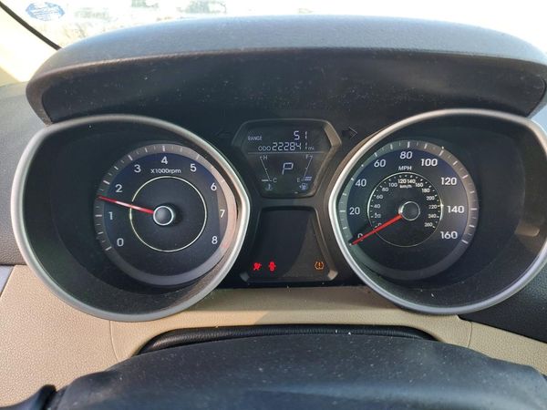 2013 HYUNDAI ELANTRA