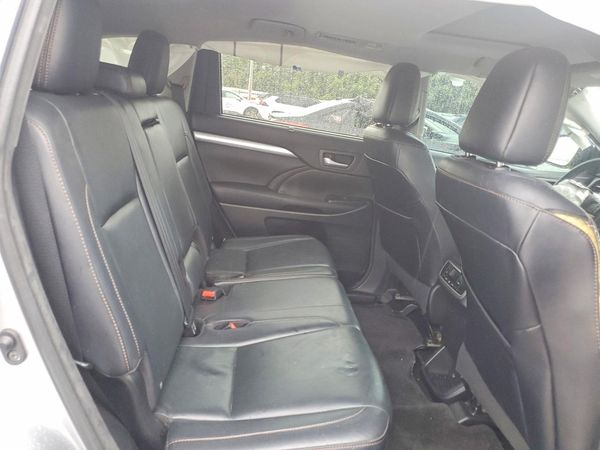 2016 TOYOTA HIGHLANDER Base/Hybrid