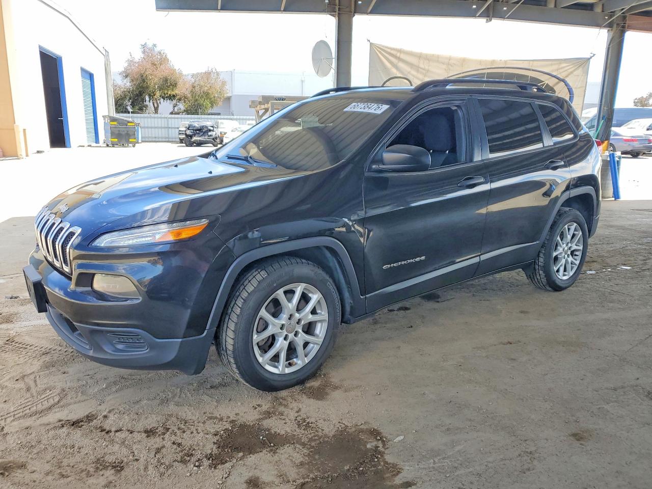 2016 JEEP CHEROKEE Sport — Front 3/4