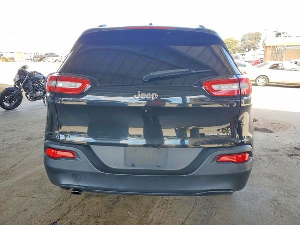 2016 JEEP CHEROKEE Sport — DIRR