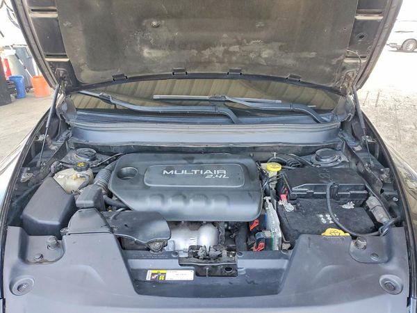 2016 JEEP CHEROKEE Sport — Engine bay