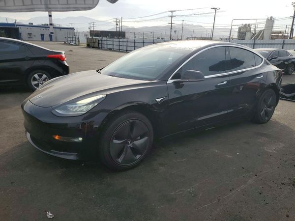 2018 TESLA MDL 3