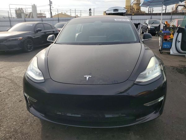 2018 TESLA MDL 3