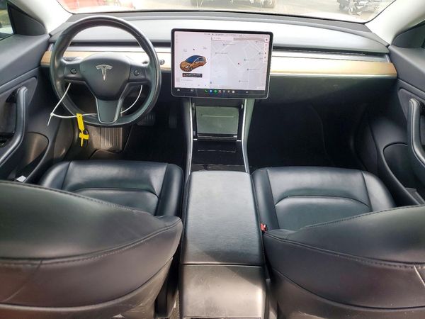 2018 TESLA MDL 3