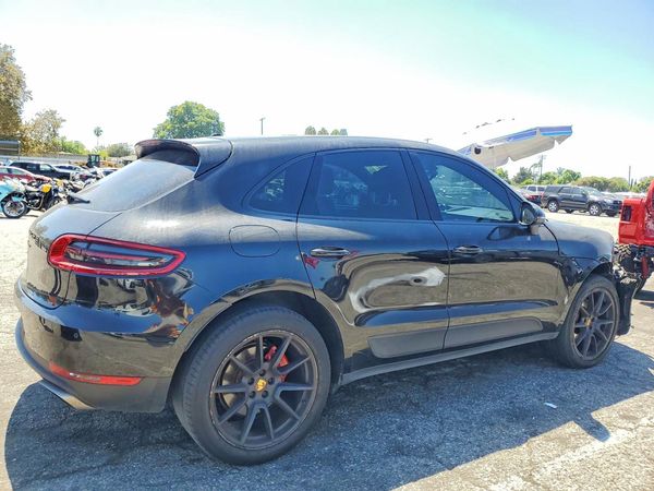 2017 PORSCHE MACAN