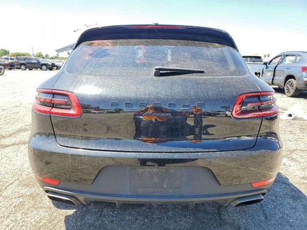 2017 PORSCHE MACAN
