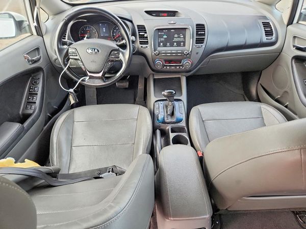 2017 KIA FORTE
