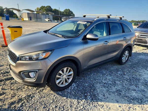 2016 KIA SORENTO L / LX