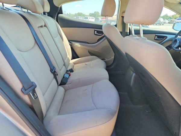 2016 HYUNDAI ELANTRA