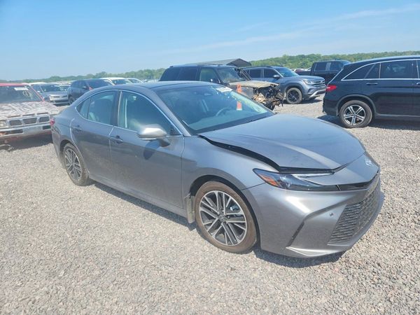 2025 TOYOTA CAMRY