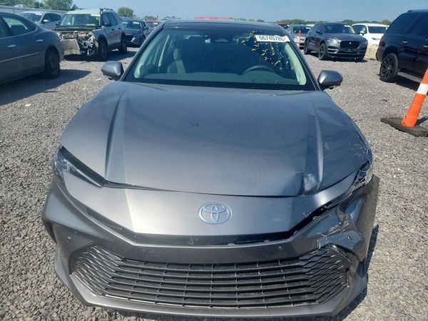 2025 TOYOTA CAMRY