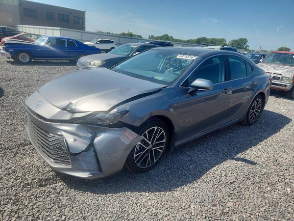 2025 TOYOTA CAMRY