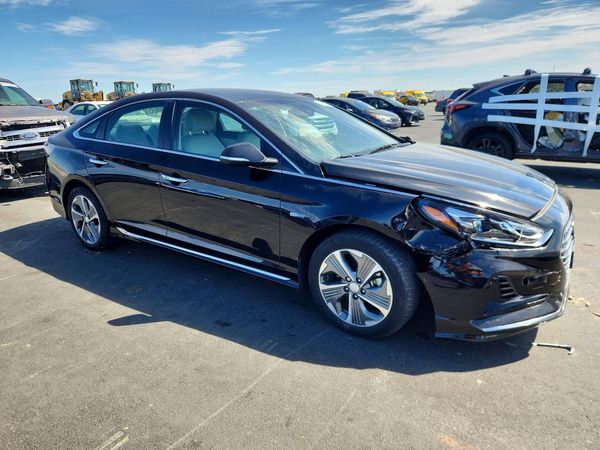 2019 HYUNDAI SONATA Plug-in Hybrid Limited — Passenger 3/4