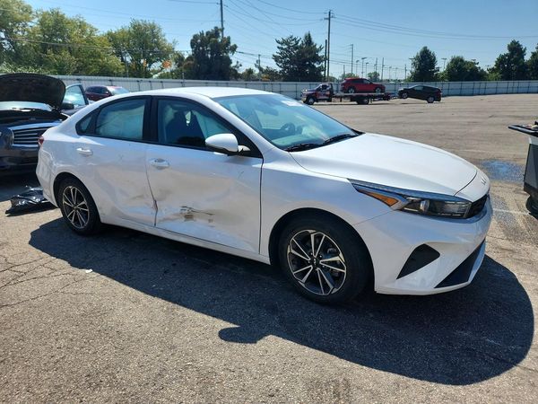 2022 KIA FORTE