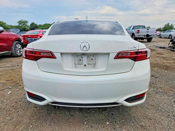 2018 ACURA ILX Base/Acura Watch Plus