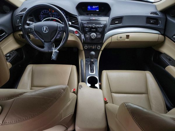 2018 ACURA ILX Base/Acura Watch Plus