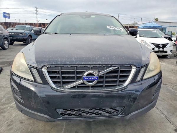 2012 VOLVO XC60