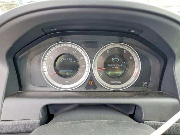 2012 VOLVO XC60