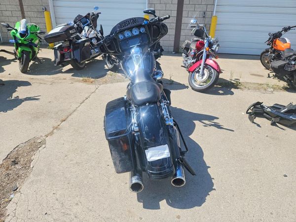 2015 HARLEY-DAVIDSON FLHXS