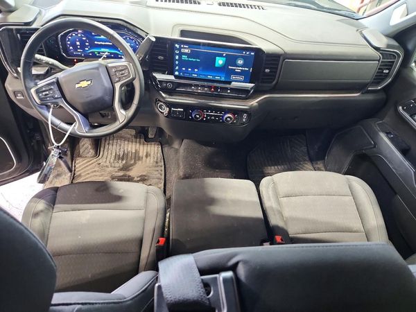 2025 CHEVROLET SILVERADO LT