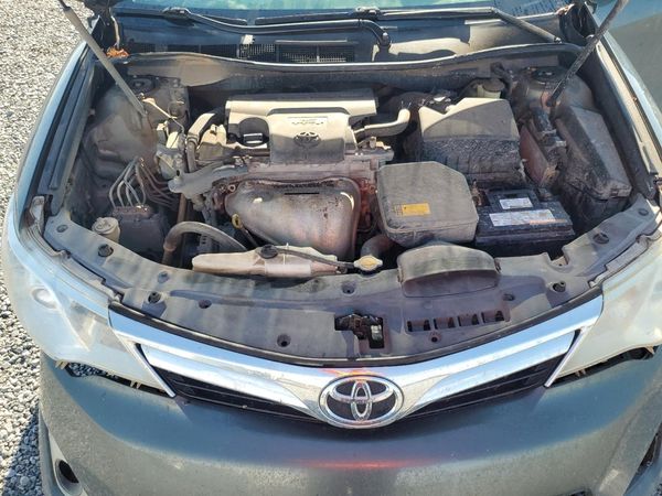 2014 TOYOTA CAMRY