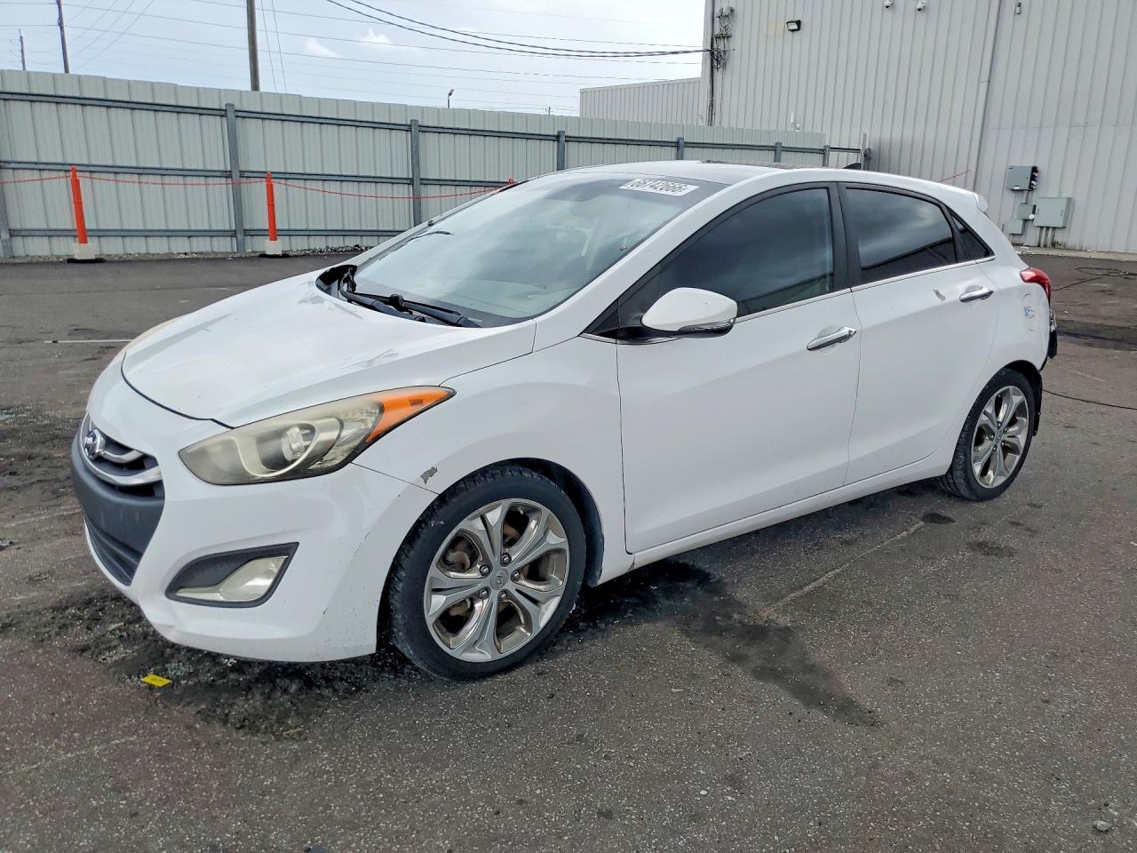 2013 HYUNDAI ELANTRA