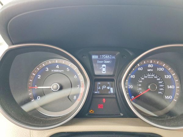 2013 HYUNDAI ELANTRA
