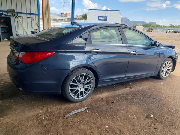 2013 HYUNDAI SONATA