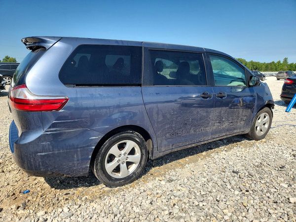 2017 TOYOTA SIENNA L