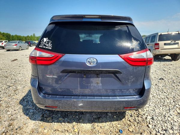 2017 TOYOTA SIENNA L