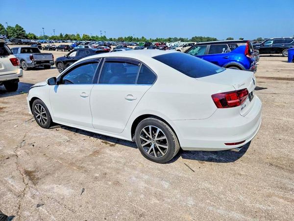 2017 VOLKSWAGEN JETTA SE